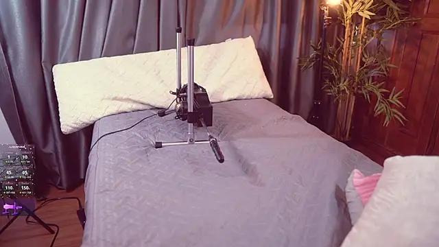 Snapshot of Lucy_fit chatting on 12, 9, 2025 Lucy fit online show from 12, 9, 2025