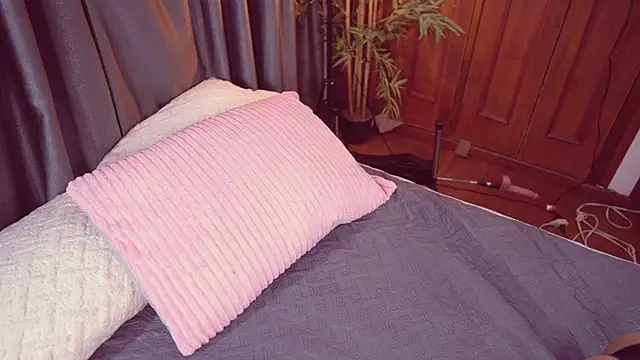 Snapshot of Lucy_fit chatting on 22, 9, 2025 Lucy fit online show from 22, 9, 2025