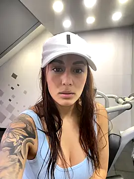 Snapshot of Lucy_fit chatting on 24, 10, 2025 Lucy fit online show from 24, 10, 2025