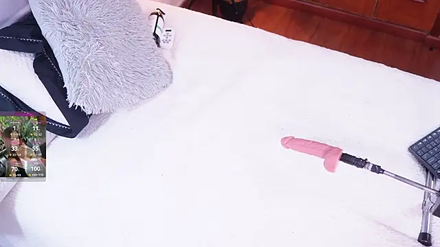 Snapshot of Lucy_fit chatting on 2, 11, 2025 Lucy fit online show from 2, 11, 2025