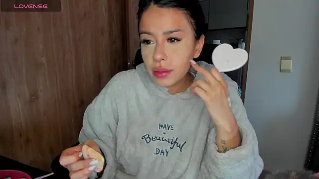 keyn laurent 1 online show from 28, 2, 2025