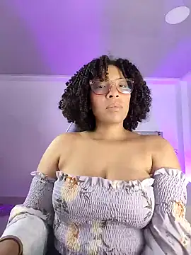 Snapshot of DannaBerry chatting on 30, 10, 2025 DannaBerry online show from 30, 10, 2025