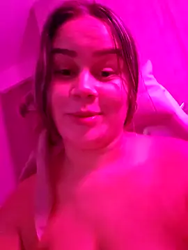 Snapshot of sweet_lucia chatting on 6, 1, 2025 sweet lucia online show from 6, 1, 2025