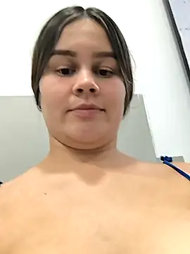 Snapshot of sweet_lucia chatting on 17, 1, 2025 sweet lucia online show from 17, 1, 2025