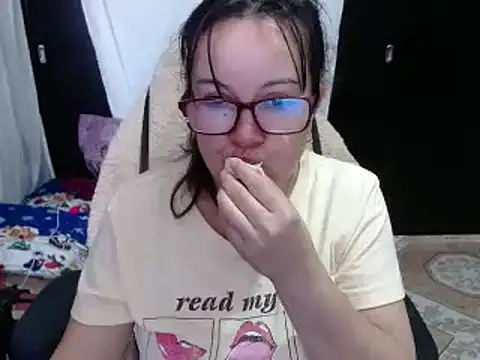 Snapshot of Sonialorens_ chatting on 10, 12, 2024 Sonialorens online show from 10, 12, 2024
