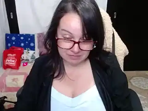 Snapshot of Sonialorens_ chatting on 13, 12, 2024 Sonialorens online show from 13, 12, 2024