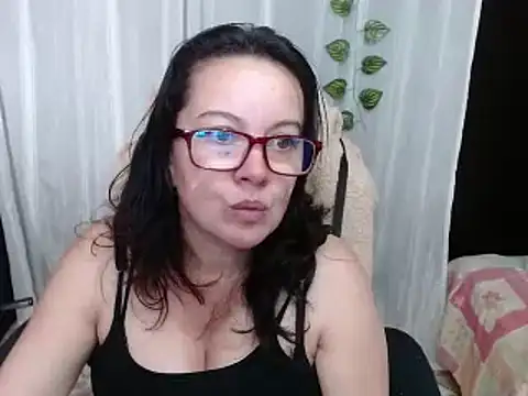 Snapshot of Sonialorens_ chatting on 28, 12, 2024 Sonialorens online show from 28, 12, 2024