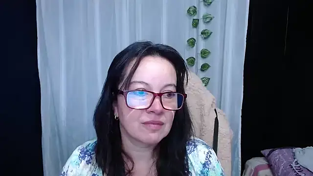 Snapshot of Sonialorens_ chatting on 9, 1, 2025 Sonialorens online show from 9, 1, 2025