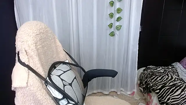 Snapshot of Sonialorens_ chatting on 16, 1, 2025 Sonialorens online show from 16, 1, 2025
