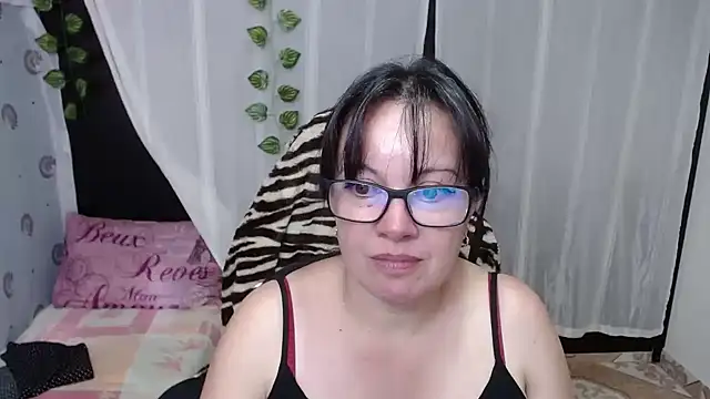 Snapshot of Sonialorens_ chatting on 28, 1, 2025 Sonialorens online show from 28, 1, 2025