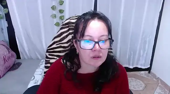 Snapshot of Sonialorens_ chatting on 5, 2, 2025 Sonialorens online show from 5, 2, 2025