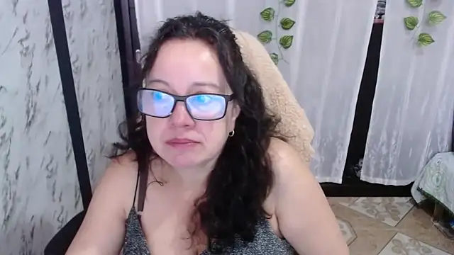 Snapshot of Sonialorens_ chatting on 20, 2, 2025 Sonialorens online show from 20, 2, 2025