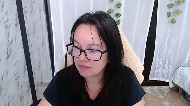 Snapshot of Sonialorens_ chatting on 1, 3, 2025 Sonialorens online show from 1, 3, 2025
