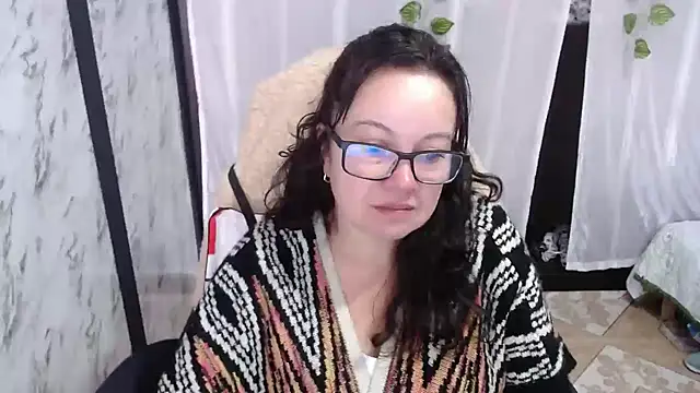 Snapshot of Sonialorens_ chatting on 8, 3, 2025 Sonialorens online show from 8, 3, 2025