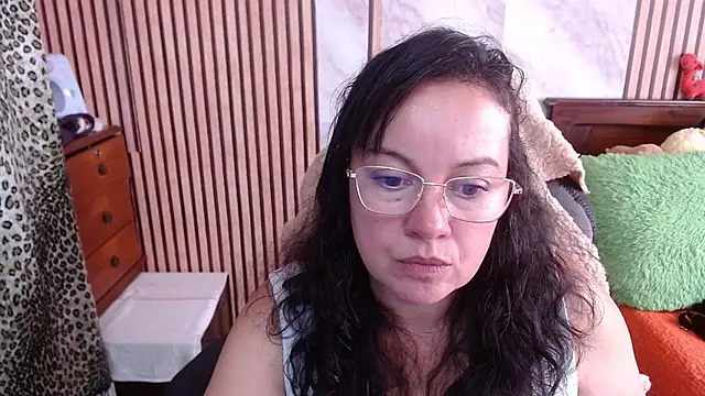 Snapshot of Sonialorens_ chatting on 22, 9, 2025 Sonialorens online show from 22, 9, 2025