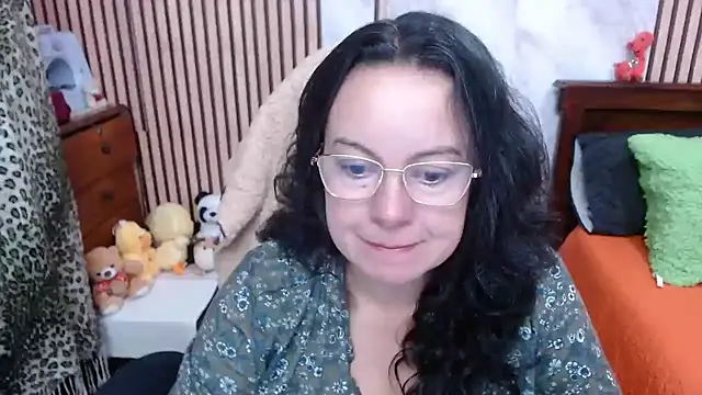 Snapshot of Sonialorens_ chatting on 9, 10, 2025 Sonialorens online show from 9, 10, 2025