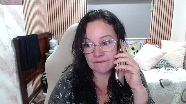 Sonialorens  online show from 21, 5, 2026