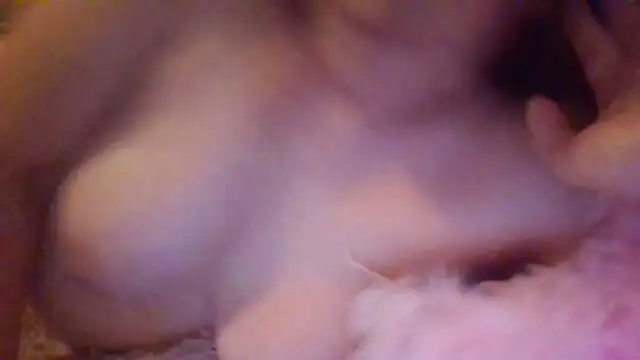 Honeyfleur online show from 19, 5, 2026