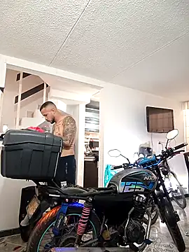 Snapshot of sebastian_horny chatting on 23, 10, 2025 sebastian horny online show from 23, 10, 2025