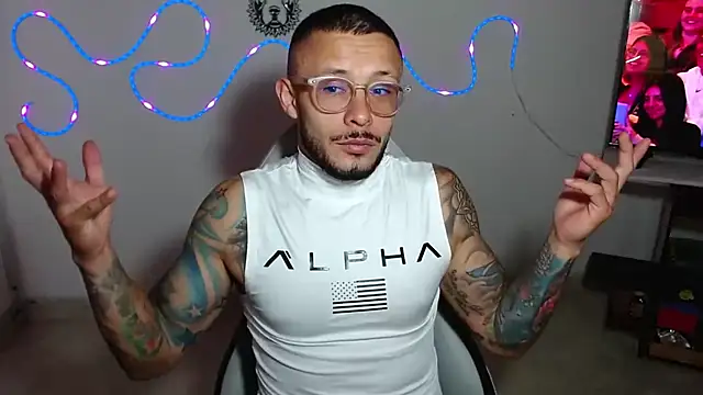 Snapshot of sebastian_horny chatting on 25, 10, 2025 sebastian horny online show from 25, 10, 2025