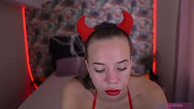 Snapshot of Sexy_Ira chatting on 31, 10, 2025 Sexy Ira online show from 31, 10, 2025