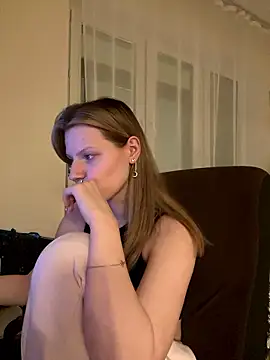 MaryHiggins online show from 5, 1, 2026