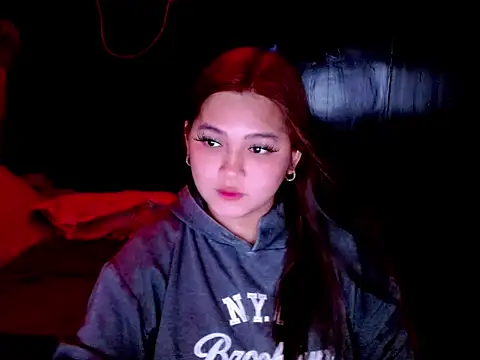 EmpressYna online show from 15, 6, 2026