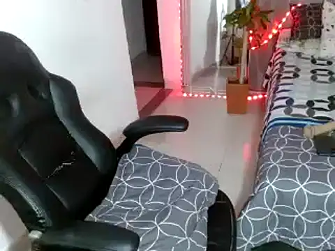 Ariana girlhots online show from 13, 3, 2025