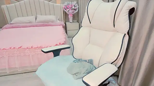 Snapshot of Girl__Funny chatting on 15, 1, 2025 Girl  Funny online show from 15, 1, 2025