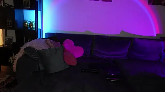 Snapshot of LexiCoco chatting on 1, 2, 2025 LexiCoco online show from 1, 2, 2025