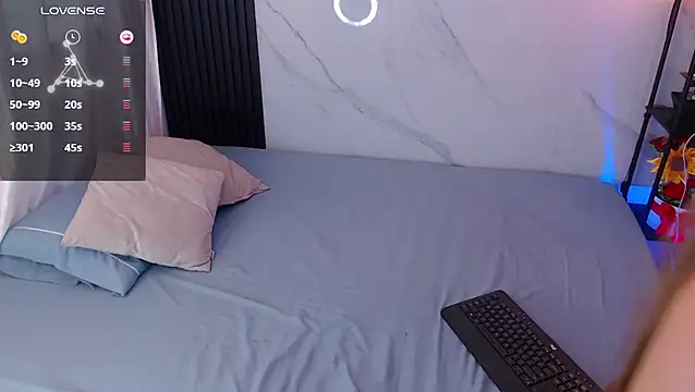 Snapshot of hotpawgmilf chatting on 22, 12, 2025 hotpawgmilf online show from 22, 12, 2025