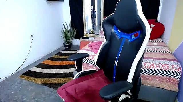 Snapshot of marysol83 chatting on 22, 2, 2025 marysol83 online show from 22, 2, 2025