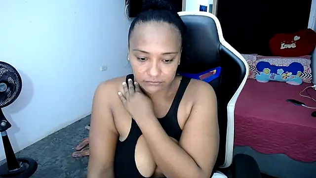 Snapshot of marysol83 chatting on 28, 2, 2025 marysol83 online show from 28, 2, 2025