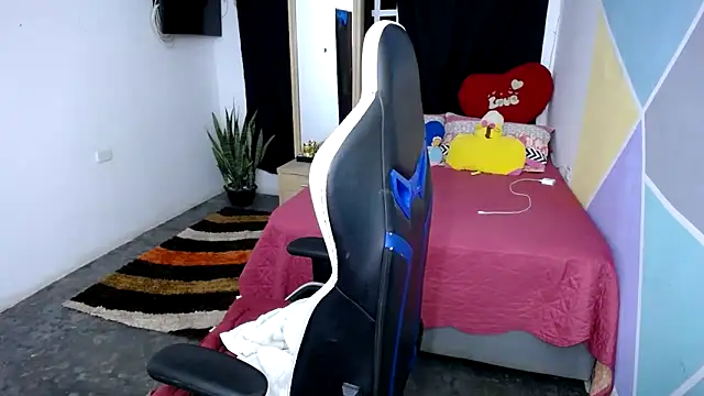 Snapshot of marysol83 chatting on 1, 3, 2025 marysol83 online show from 1, 3, 2025