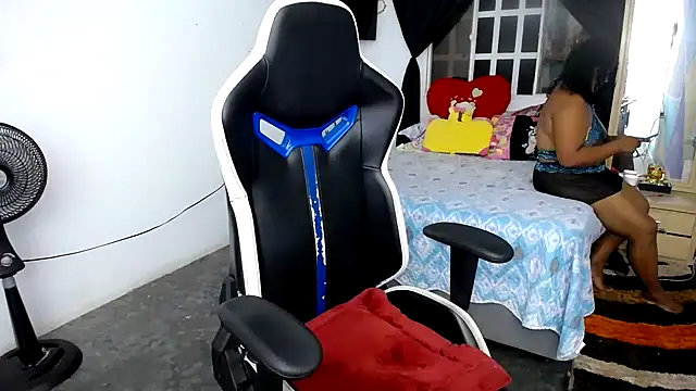 Snapshot of marysol83 chatting on 8, 3, 2025 marysol83 online show from 8, 3, 2025