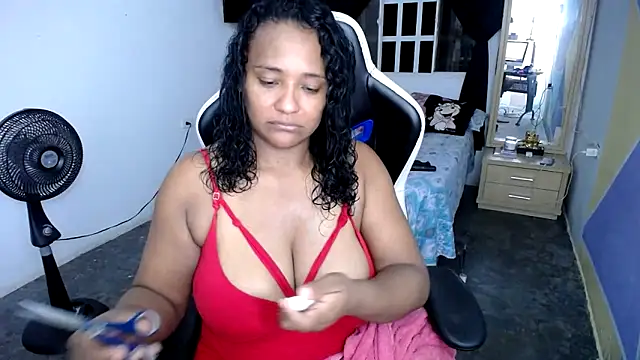 Snapshot of marysol83 chatting on 12, 3, 2025 marysol83 online show from 12, 3, 2025