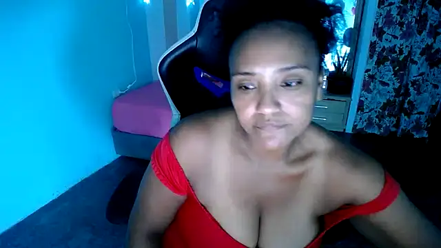Snapshot of marysol83 chatting on 26, 9, 2025 marysol83 online show from 26, 9, 2025