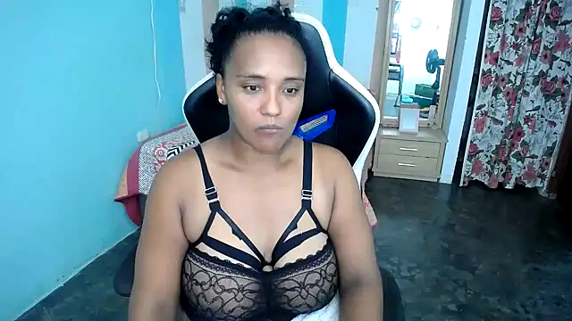 Snapshot of marysol83 chatting on 11, 10, 2025 marysol83 online show from 11, 10, 2025