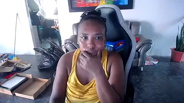 Snapshot of marysol83 chatting on 22, 10, 2025 marysol83 online show from 22, 10, 2025