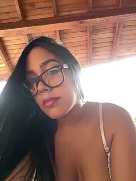 Snapshot of WHAAATTTTTTTTTT chatting on 17, 1, 2025 WHAAATTTTTTTTTT online show from 17, 1, 2025