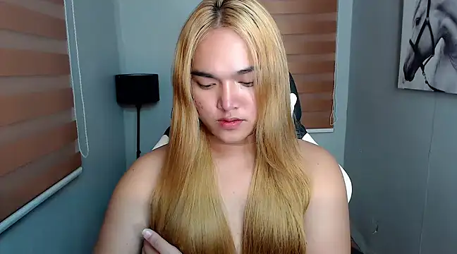 MoaningKylie online show from 2, 2, 2025