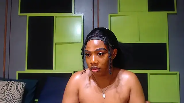 SexyAssDivaxxx online show from 17, 10, 2025