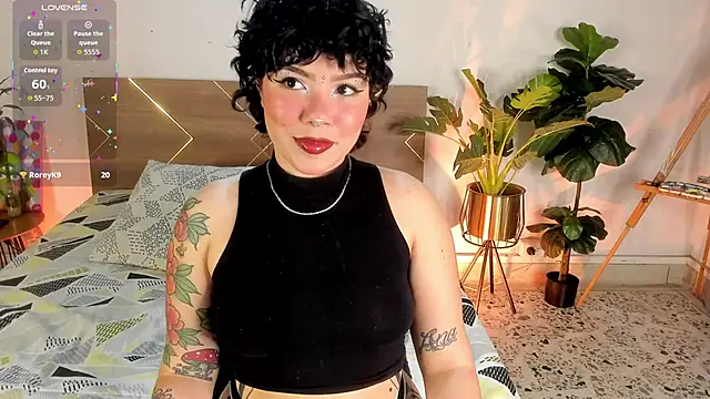 Snapshot of Amy_art chatting on 22, 6, 2026 Amy art online show from 22, 6, 2026