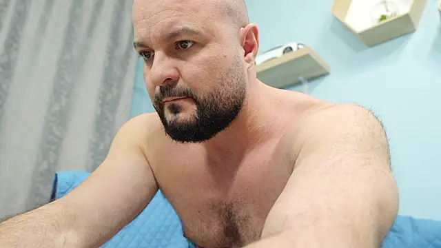 Snapshot of Muscle_Bear chatting on 23, 2, 2025 Muscle Bear online show from 23, 2, 2025