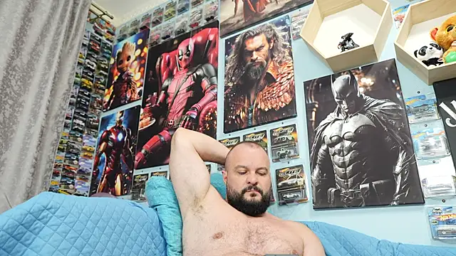 Snapshot of Muscle_Bear chatting on 17, 9, 2025 Muscle Bear online show from 17, 9, 2025