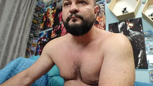 Snapshot of Muscle_Bear chatting on 24, 10, 2025 Muscle Bear online show from 24, 10, 2025