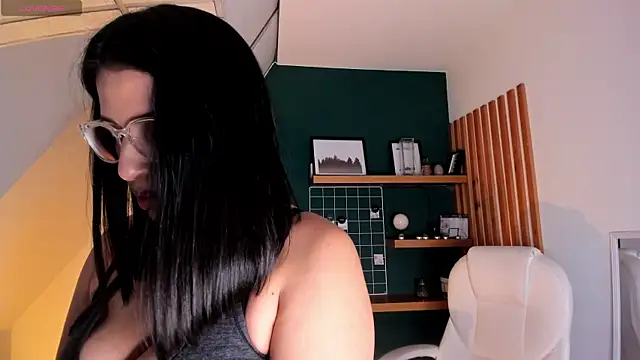 Snapshot of Galilea_Fox chatting on 5, 7, 2026 Galilea Fox online show from 5, 7, 2026