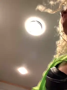 DreamGurlDaisyxh online show from 19, 1, 2025