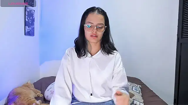 Snapshot of Abby_Saenz01 chatting on 30, 9, 2025 Abby Saenz01 online show from 30, 9, 2025