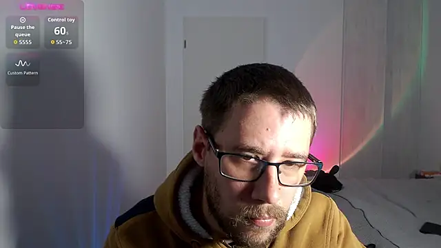 Snapshot of Thomas_Mrd chatting on 8, 10, 2025 Thomas Mrd online show from 8, 10, 2025